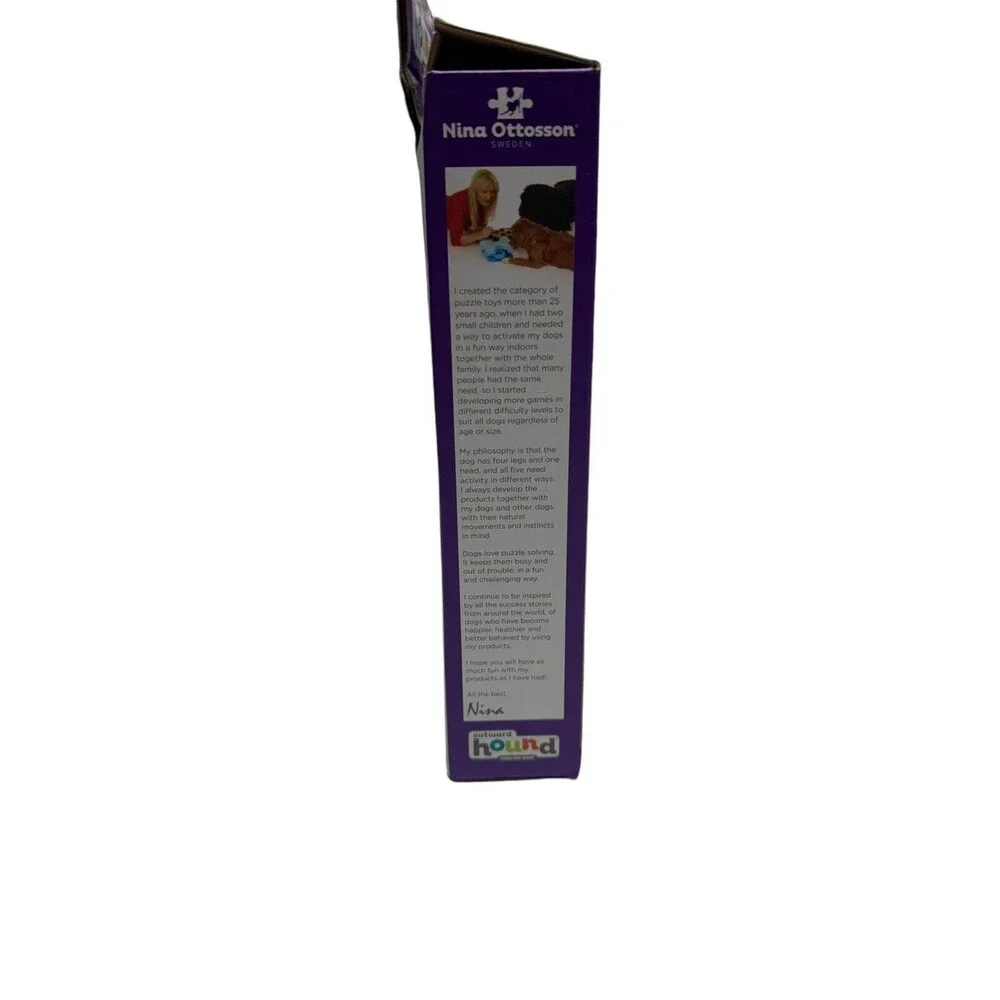 Dog Treat Puzzle‎ Outward Hound 20 Hidden Treat Compartments Skill Level 2